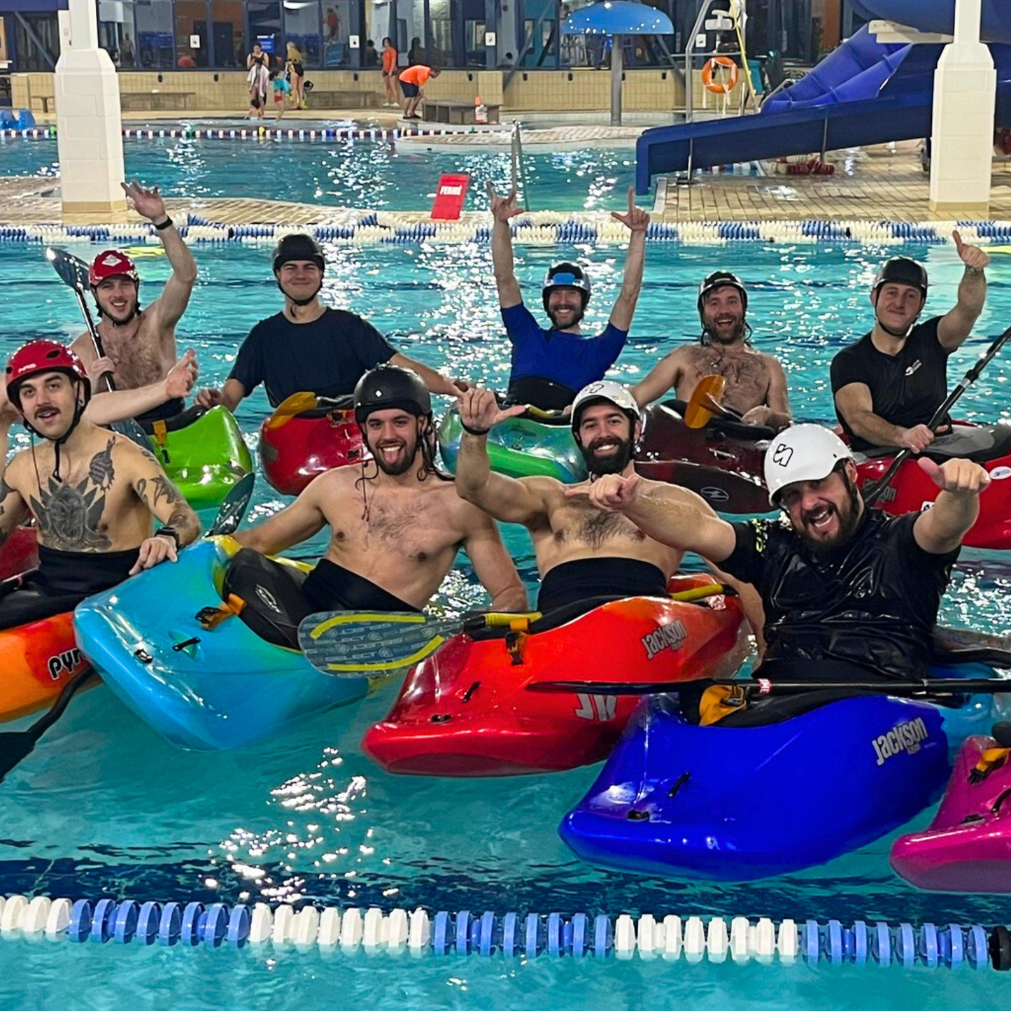 Kayak en piscine : initiation et perfectionnement (16 ans et +)